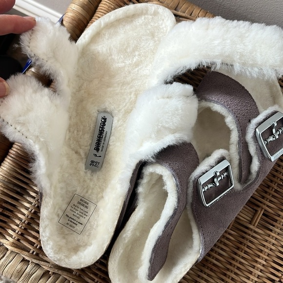 Free People x Birkenstock Arizona Shearling Suede Leather Sandals Sz 7 NWT - Picture 11 of 15